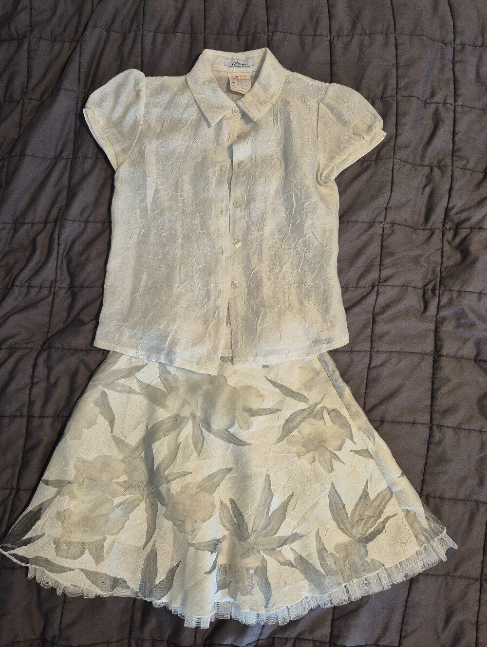 Alessi White Short-Sleeve Button Front Blouse and Floral Skirt Set